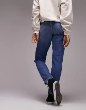 Topshopin korkeavyötäröiset Mom Fit -farkut