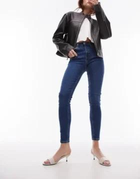 Topshopin korkeavyötäröiset skinny-fitti-farkut