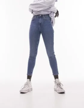 Topshopin korkeavyötäröiset skinny-fitti-farkut