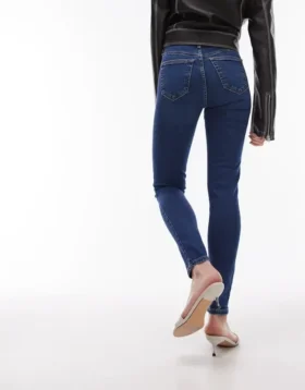 Topshopin korkeavyötäröiset skinny-fitti-farkut