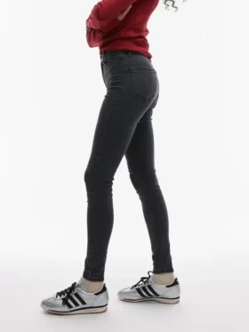 Tsjoni High Rise Skinny Fit -farkut