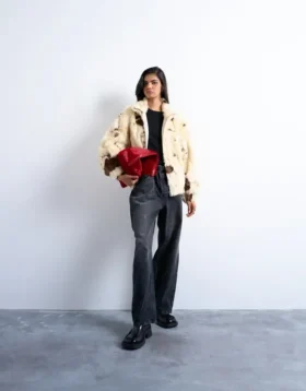 Tszoey Otw -bomber