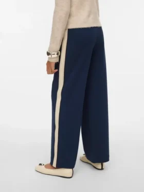 Vmberlinin keskikorkeat housut